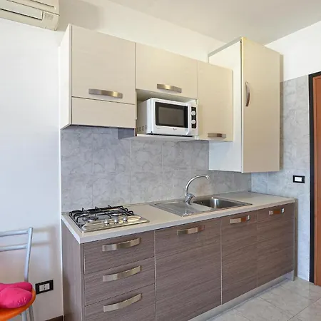 Lovely In With Kitchen